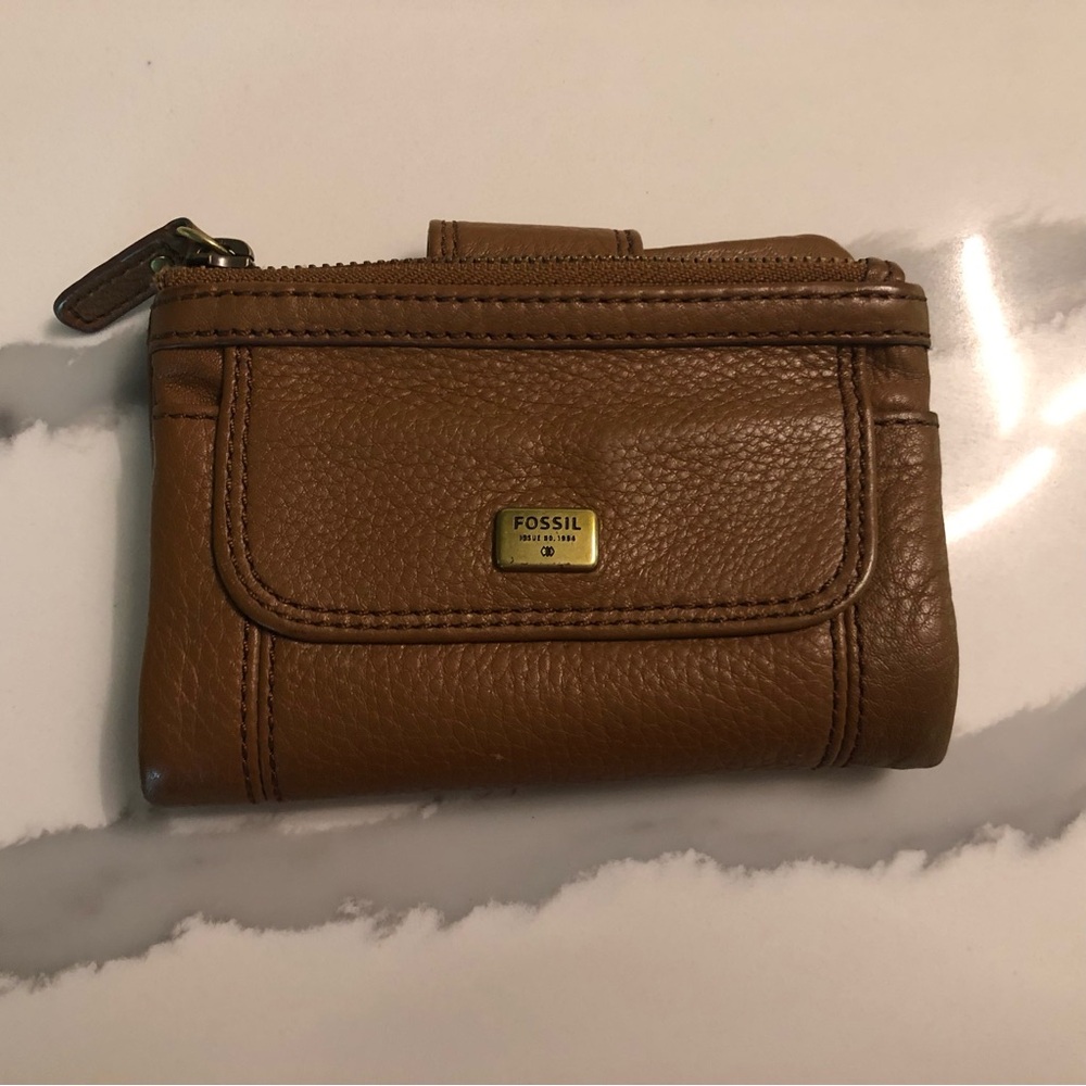 Fossil Emma Saddle Bifold Zipper Leather Pebbled Wallet